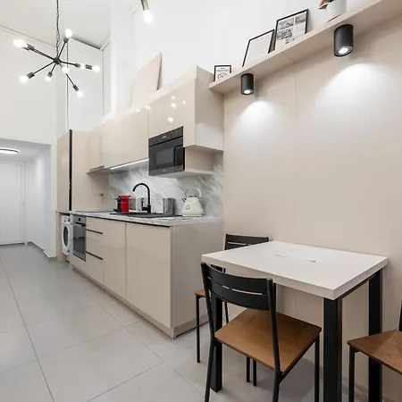 Downtown Double Deluxe *